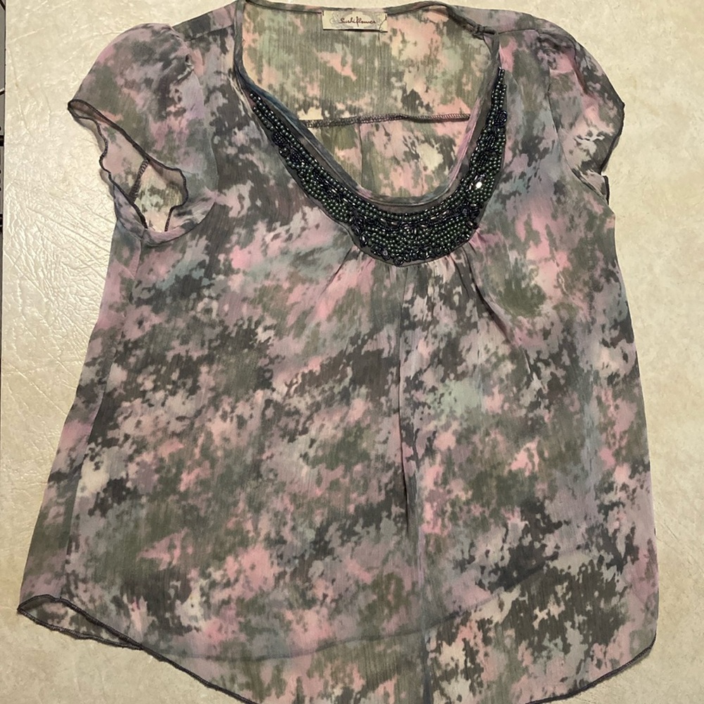 Cap sleeve blouse